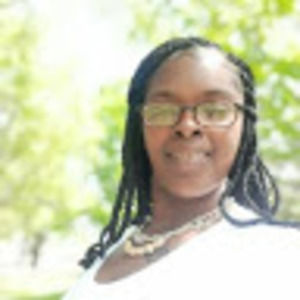 Meet your Posher, Evonne